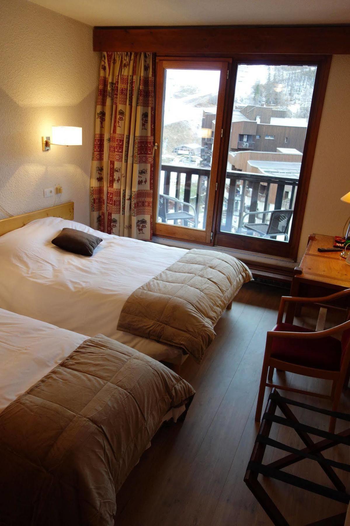 Hotel L'Escale Blanche レ・ゾル エクステリア 写真