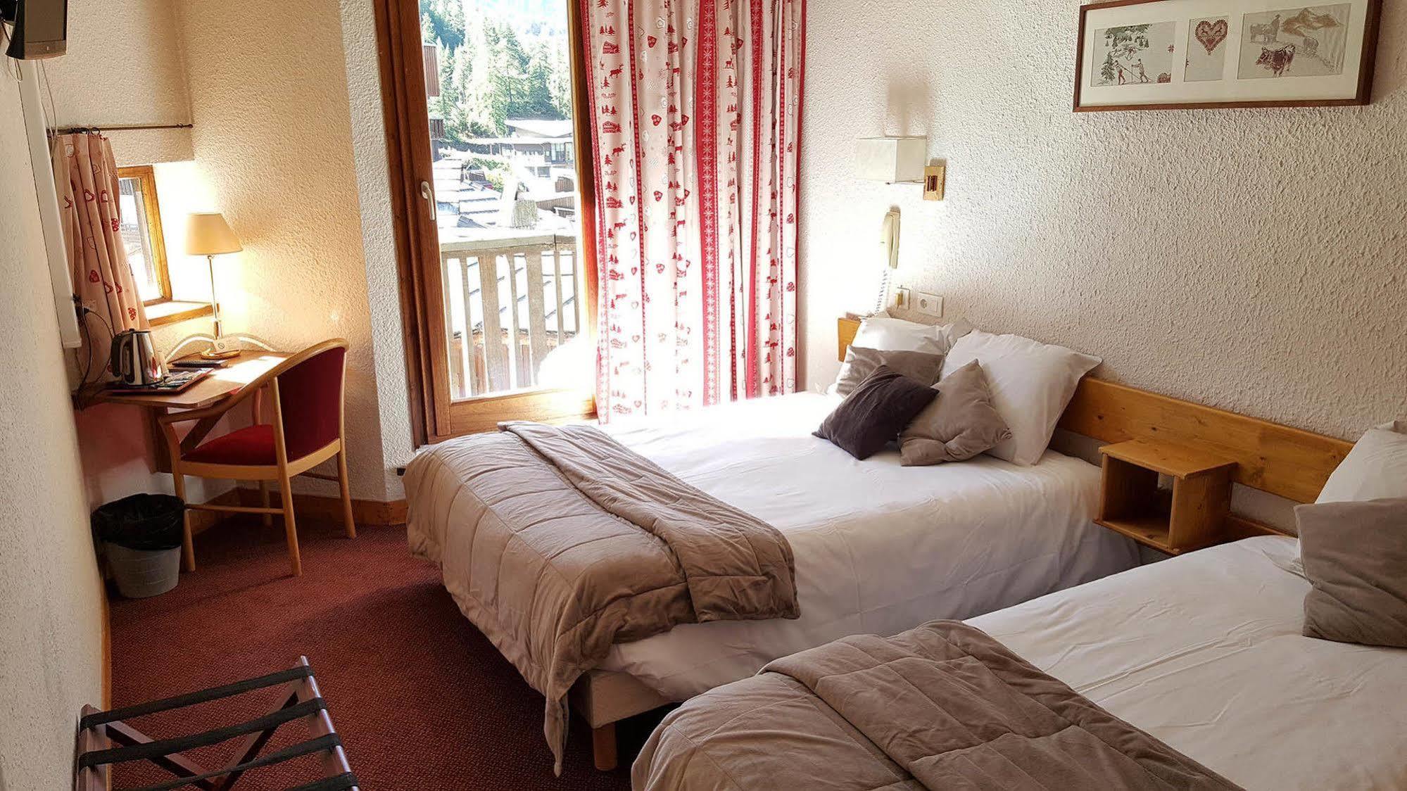Hotel L'Escale Blanche レ・ゾル エクステリア 写真